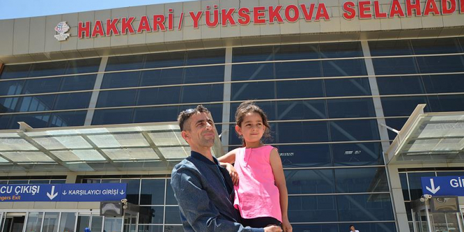 Minik Yağmur Yüksekova'ya döndü