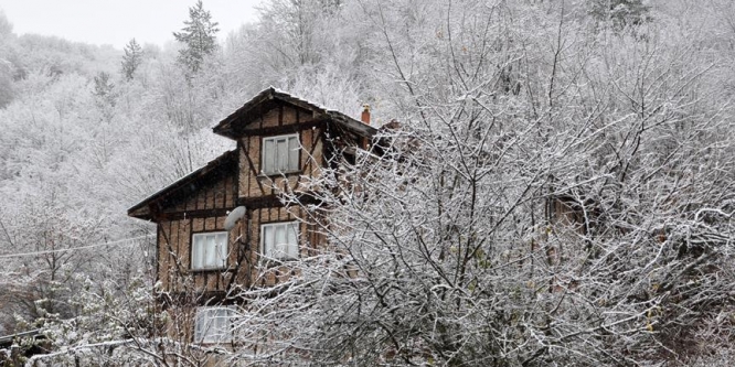 Karadeniz'de kar yağışı etkili