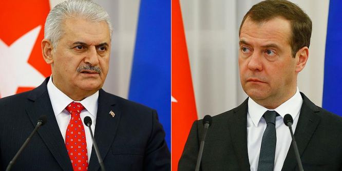Binali Yıldırım'dan Medvedev'e tebrik mesajı