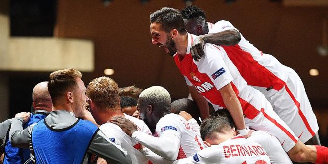Monaco, PSG'nin şampiyonluğunu sona erdirdi