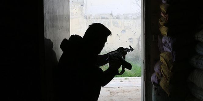 Terör örgütü PYD/PKK ile Arap aşireti arasında çatışma çıktı