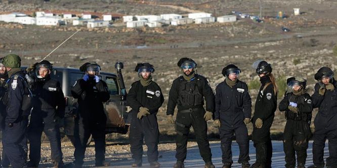 Batı Şeria’daki Amona Yahudi yerleşim birimi boşaltılıyor