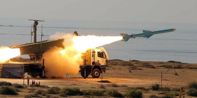 Trump yönetimi İran'ın füze denemesini BMGK'ya taşıyor