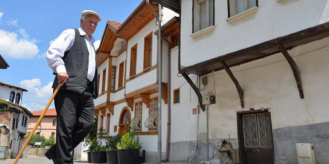 Osmaneli'nin tescilli tarihi konakları restore ediliyor