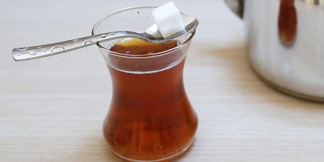 ''50 gram yeterliyken 150 gram şeker tüketiyoruz''