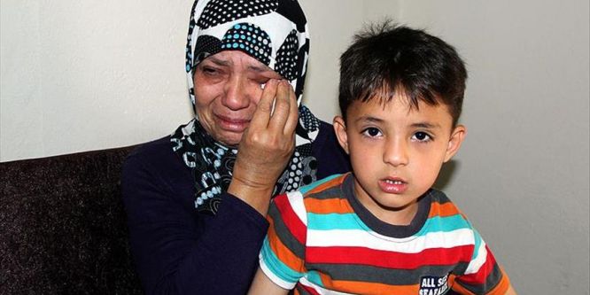 Savaşta kaybettiği evlatlarının acısını torunlarıyla dindiriyor