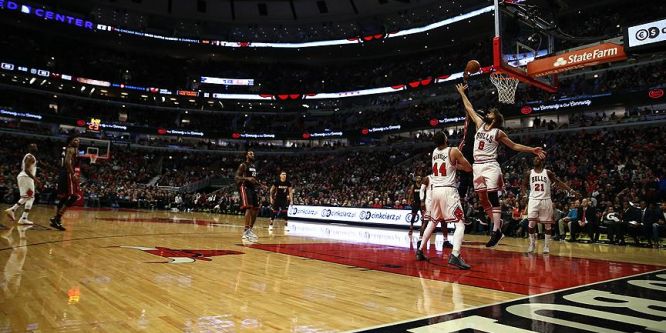 Bulls son saniyede kazandı