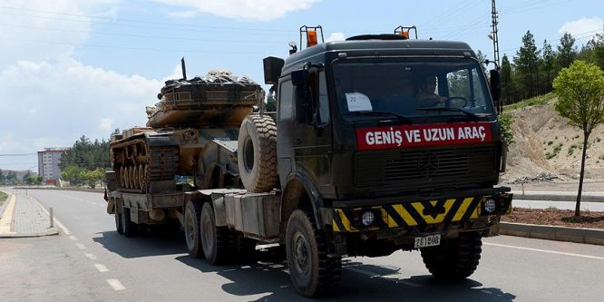 Sınıra sevk edilen askeri araçlar Kilis'e ulaştı