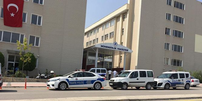 Pamukkale Üniversitesi'nde FETÖ operasyonu: 15 gözaltı