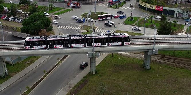 Yerli tramvaylar yolcu taşımaya başladı