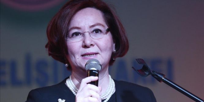 Demirel: MHP, Kırım'ı asla yalnız bırakmamıştır