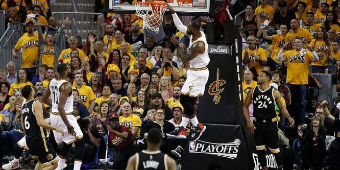 LeBron James, Kerim Abdülcabbar'ı geçti