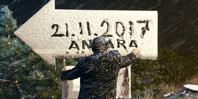 Ankara'ya ilk kar yağdı