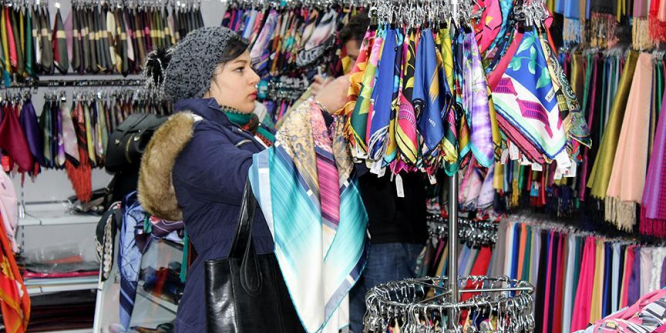 Turistler 6 ayda giyim ve ayakkabıya 1,2 milyar dolar harcadı