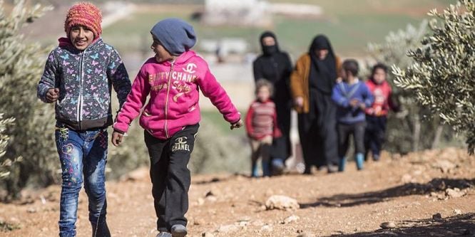 El Bab'dan kaçan Suriyelilere yardım eli!