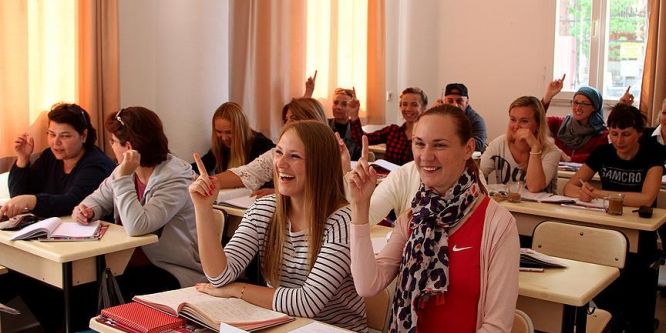 Hem Türkçeyi hem de Türk kültürünü öğreniyorlar