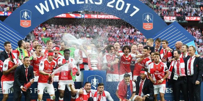 İngiltere Federasyon Kupası Arsenal'in