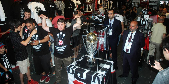 Beşiktaş'ın şampiyonluk kupası Bodrum'da