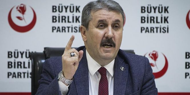 Destici: ABD terör örgütlerine destek vermeye devam ediyor