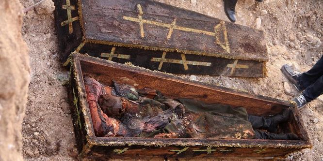 Rus subayın çürümemiş cesedinin yanında kemik parçaları bulundu
