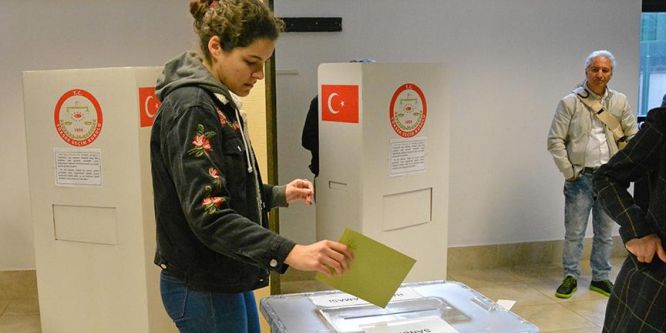 İtalya’daki Türkler sandık başında