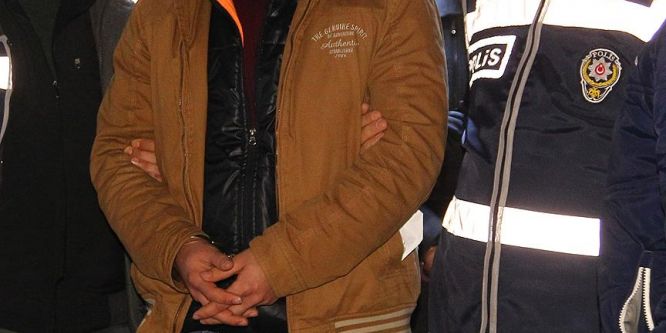 FETÖ/PDY operasyonlarında 17 kişi tutuklandı