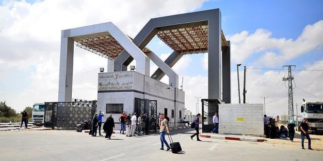 Refah Sınır Kapısı geçici olarak hizmete açıldı