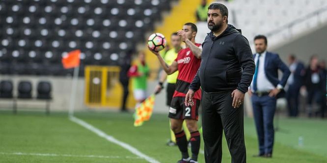 Ümit Özat'tan kadro dışı bırakma uyarısı