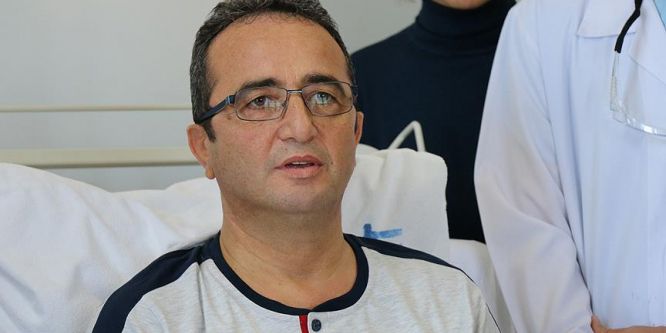 PKK'lı terörist için saygı duruşunda bulunmasına kızmış