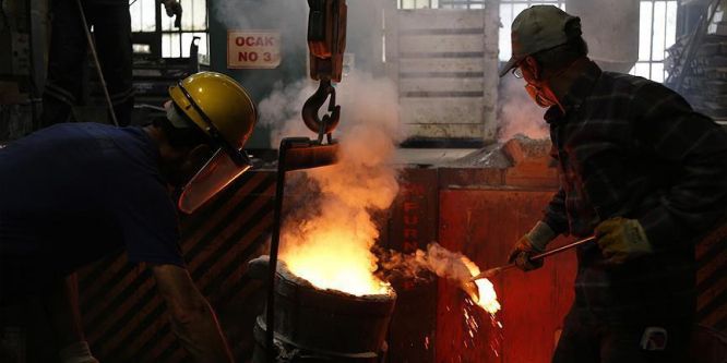 Sanayide istihdam azaldı