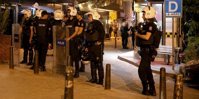 Beyoğlu'nda taraftar kavgası