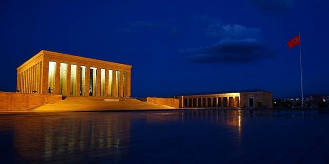 CHP Genel Başkan Yardımcısı Torun: Anıtkabir'in çevresinin betonlaştırılmasına izin vermeyeceğiz