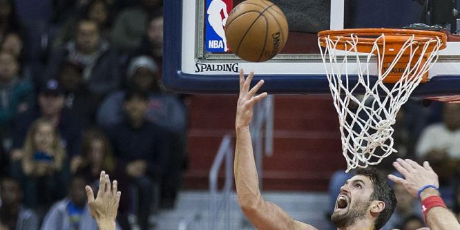 Cavaliers play-off'lara galibiyetle başladı