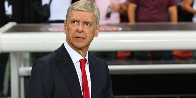 Wenger kariyerine ara vermeyecek