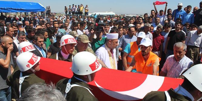 Şehit uzman çavuş son yolculuğuna uğurlandı