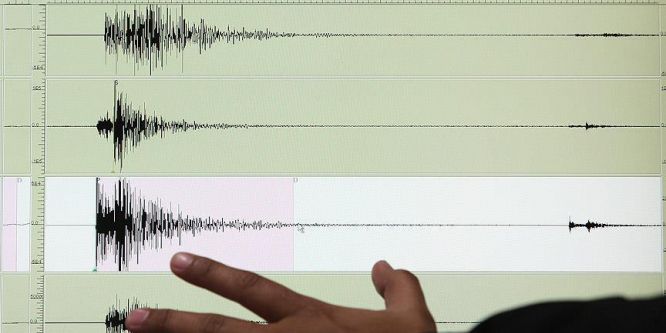 Balıkesir'de korkutan deprem