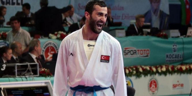 Milli karateci Uğur Aktaş'tan altın madalya