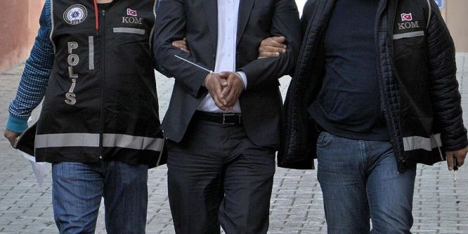 FETÖ operasyonunda 8 tutuklama