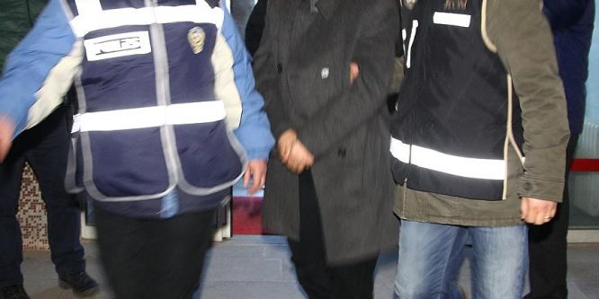 FETÖ'cü 17 kişi tutuklandı
