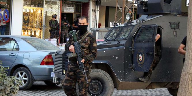 Hakkari'de terör operasyonu: 6 gözaltı