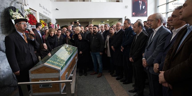 CHP'li Cihaner'in acı günü