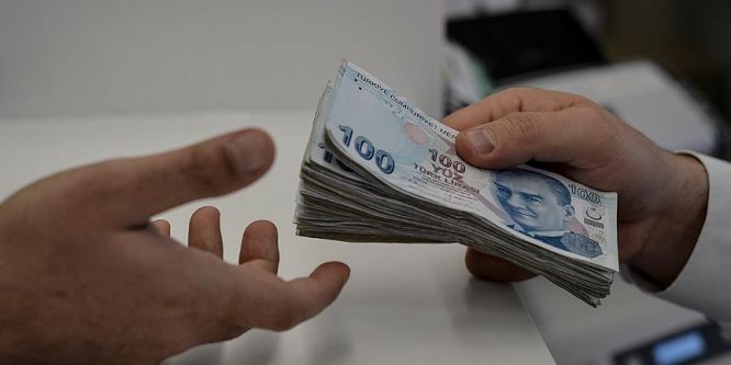 Sahte kimlikle kredi çekerken yakalandı