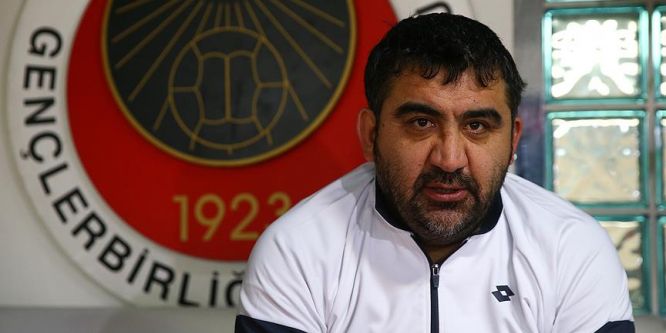 Ümit Özat camiayı kenetlenmeye çağırdı