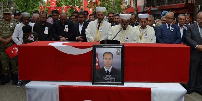 Şehit uzman çavuş son yolculuğuna uğurlandı