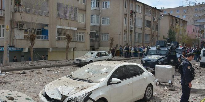 ABD'nin teröristlere verdiği silahlar Türkiye'de!