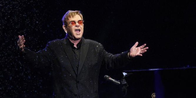 Elton John'a 'ölümcül bakteri' teşhisi