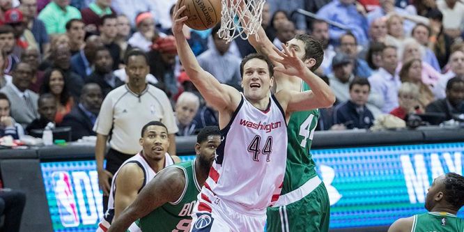 Wizards ilk galibiyetini aldı