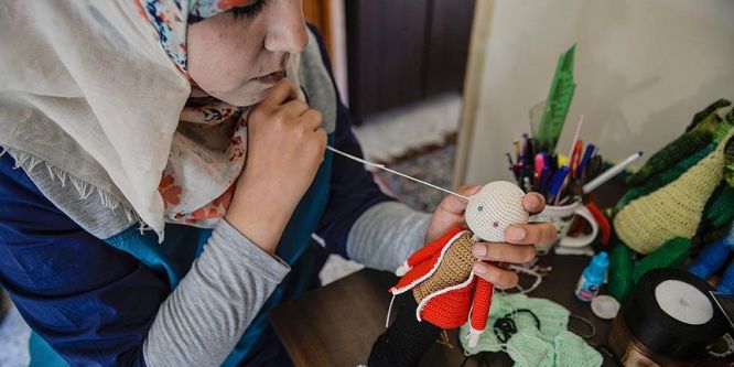 Gazzeli Raba oyuncaklarıyla ablukaya meydan okuyor