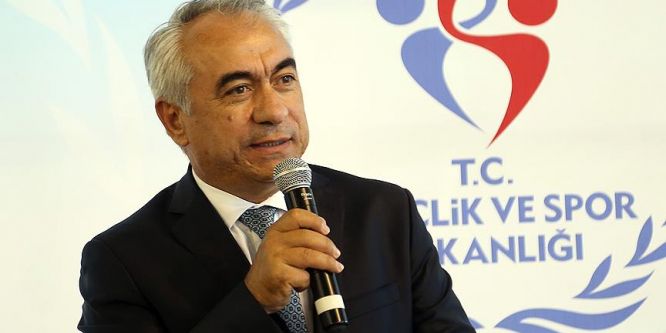 ''Mültecilere maaş verildiği söylentileri yanlıştır''