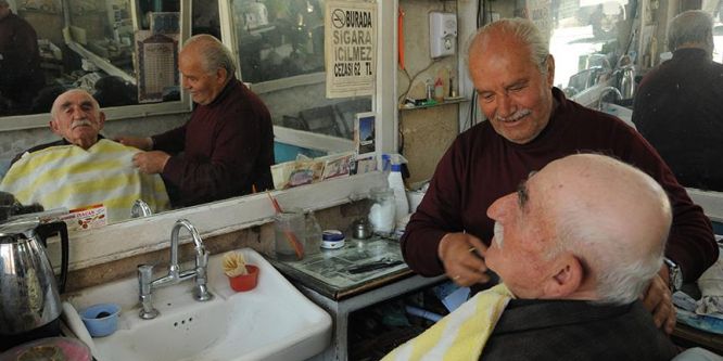 52 yıldır aynı heyecanla iş yerini açıyor